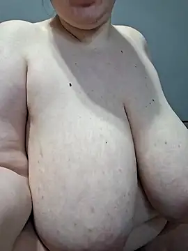 Show modela anna_claire na web-kameri