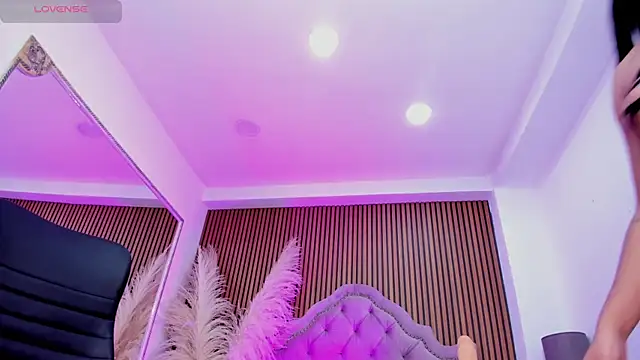 SelenaStonne's Live XXX Chat