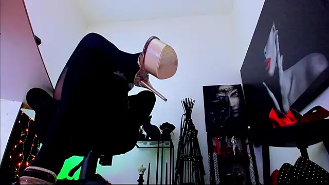 MistressDemisweet – Naživo XXX chat