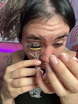 Sophie_LS Adlı Modelin Canlı XXX Sohbeti