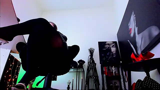 MistressDemisweet: онлайн-секс-чат