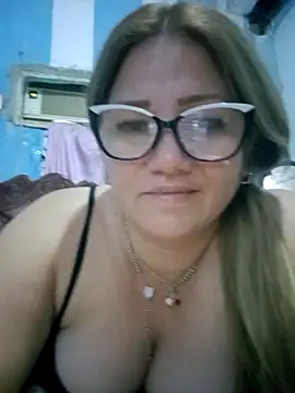Chat +18 de Carlotaazul ao vivo