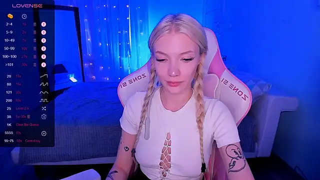 AnyaTaylor_ Live XXX-chat