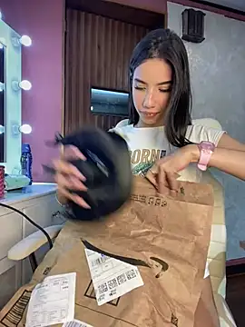 Praga_Pink élő XXX-chatje