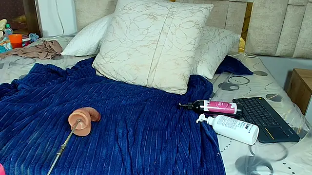 Baby_Scarleth_ Chat XXX in diretta