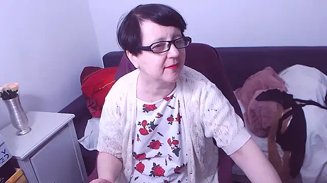 ChristaRose: онлайн-секс-чат