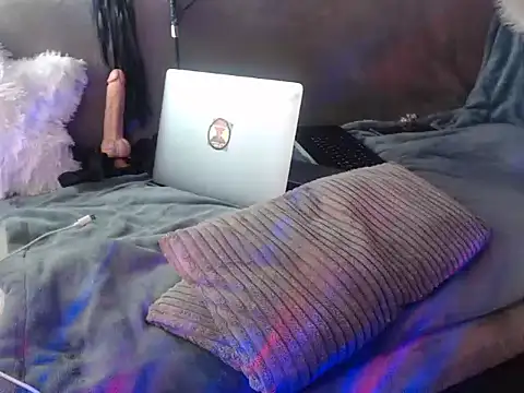 Živý XXX chat GoddessMonicaAngels