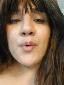 ItsNaiixa's Live XXX Chat