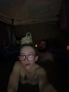 Stonermama666420 现场XXX聊天