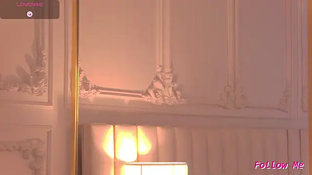 Chat +18 de DorisHell ao vivo