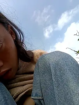 llomayy-love 网络视讯表演