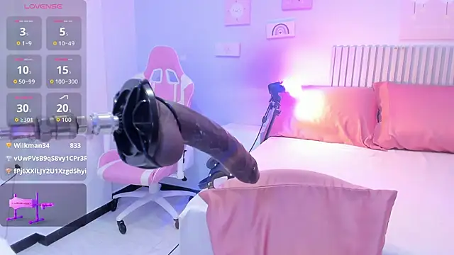 ori_whore's Live XXX Chat