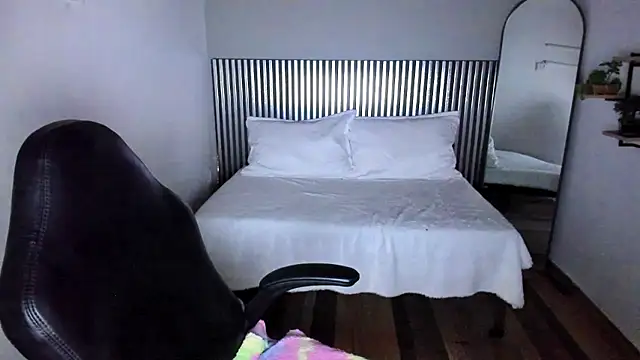 Little_Alli's Live XXX Chat