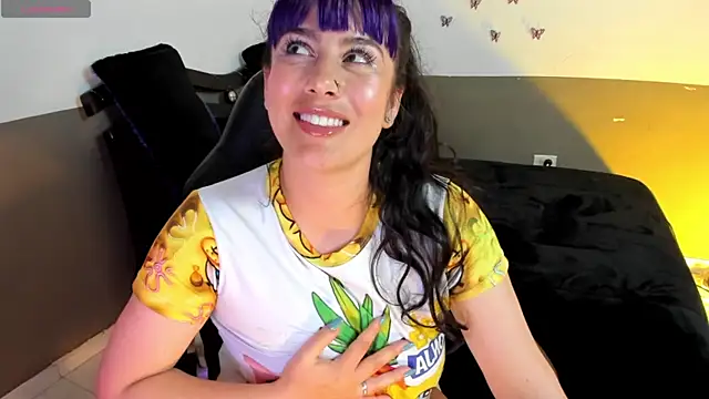 Monserrat_Cute_'s Live XXX Chat