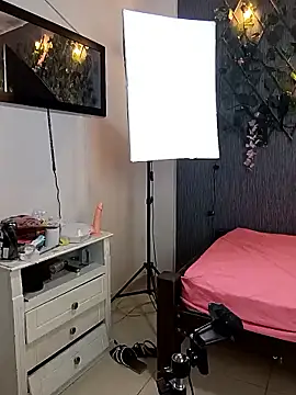 lucy_sluppy_hard's Live XXX Chat