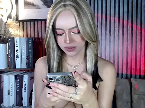 Chatroom XXX en direct de midnight_tease69