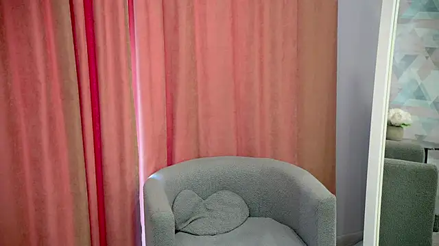 Chatroom XXX en direct de LaraeRodeigues