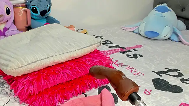 Elizabeth_18_'s Live XXX Chat