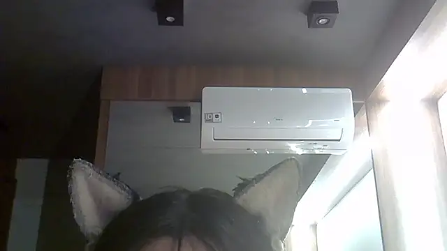 SkinnyKitten's Live XXX Chat