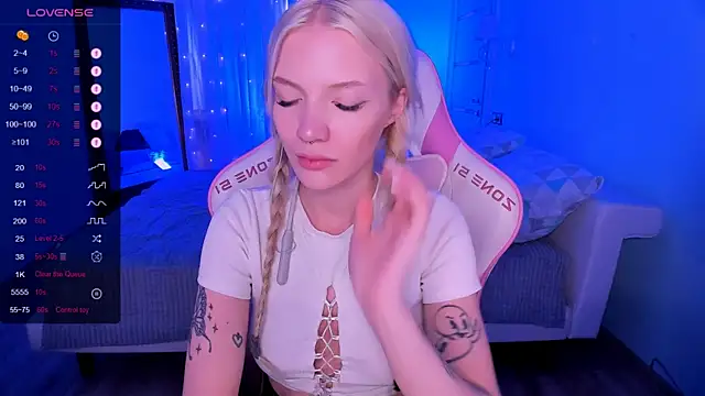 Chatroom XXX en direct de AnyaTaylor_