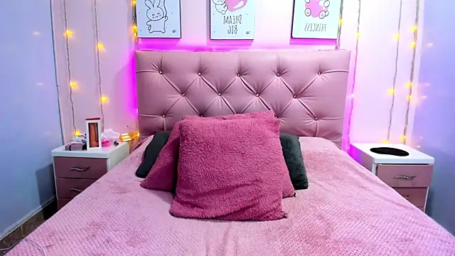 Issaa_Tyler's Live XXX Chat