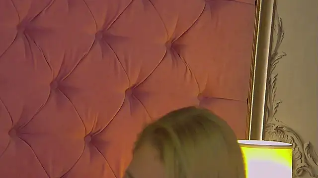 Chat XXX Live MisshaNight