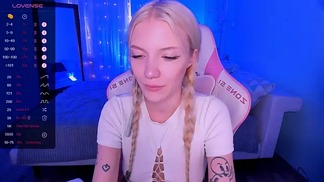 XXX chat uživo modela AnyaTaylor_