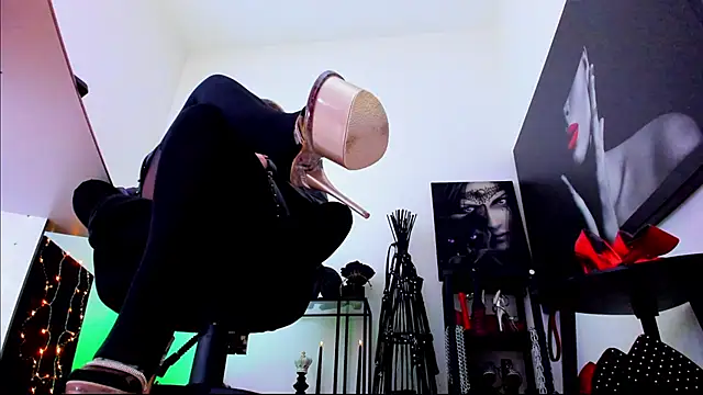 MistressDemisweetのライブXXXチャット