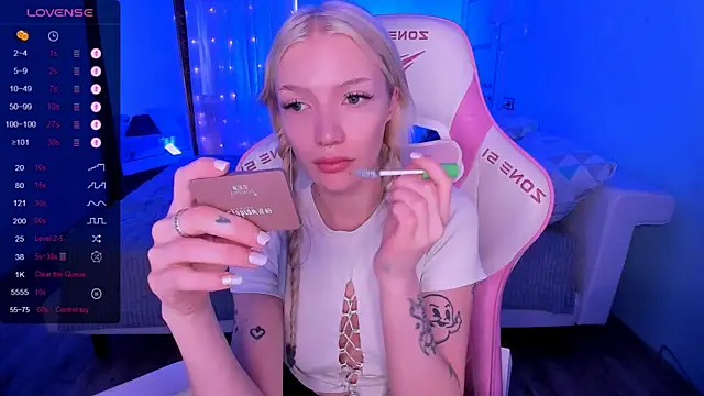 XXX chat uživo modela AnyaTaylor_