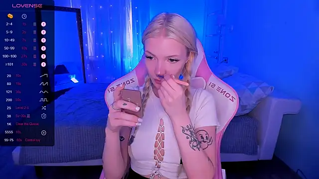 AnyaTaylor_のライブXXXチャット