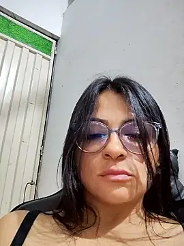 Chat +18 de Linda_Lars ao vivo