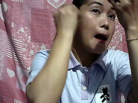 CreamyPussy30 现场XXX聊天