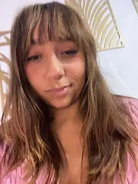 Онлайн чат XXX petite_tatis