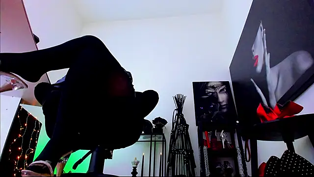 MistressDemisweetのライブXXXチャット