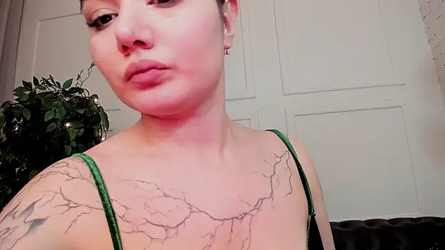 Dark_Moni Live XXX-chat