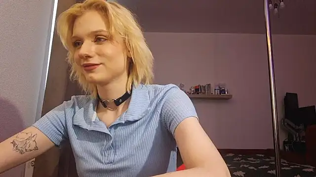 AuraNevera: απευθείας συνομιλία ΧΧΧ