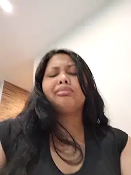 Alessandraa-'s Live XXX Chat