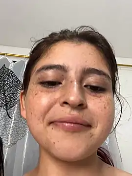 XXX chat uživo modela Xuxi_XXX