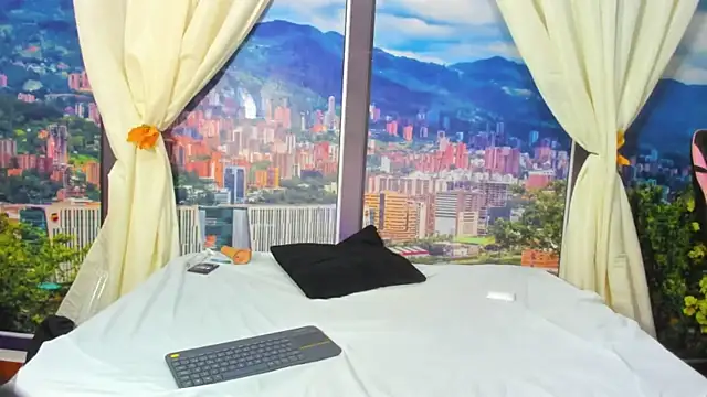 jhonaEstrada's Webcam Show