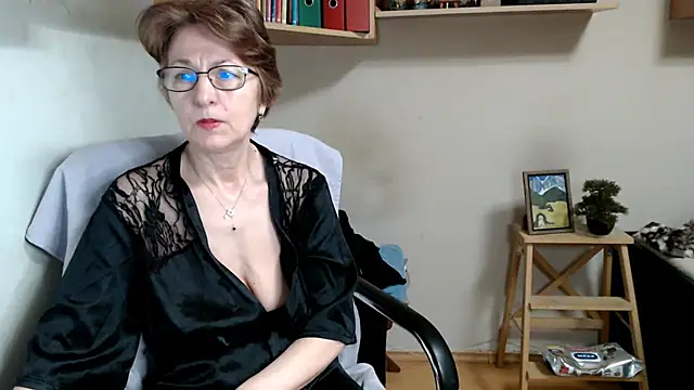 katemodel Adlı Modelin Canlı XXX Sohbeti