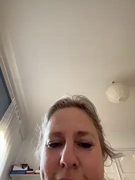 GermanMilf-MariaのライブXXXチャット