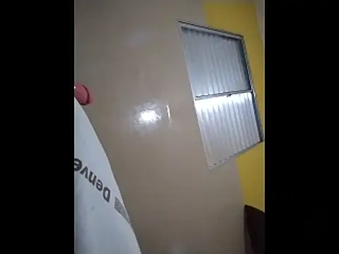 Iamferaleo – Naživo XXX chat