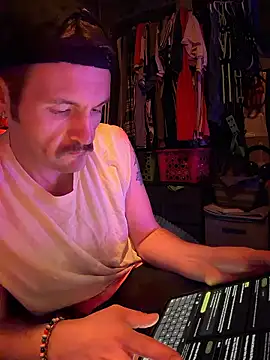 Chatroom XXX en direct de Jackjack716