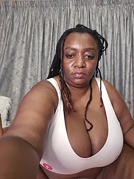 ThickianaRider live XXX chat