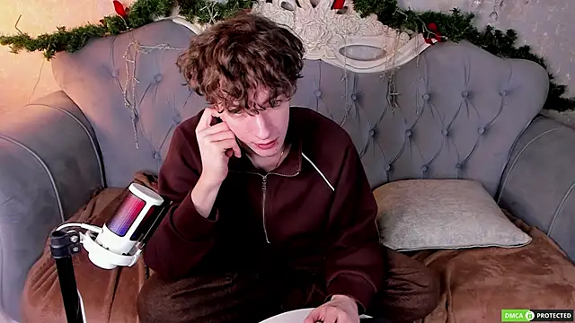 TrevorBenson's Live XXX Chat