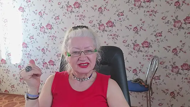 Maya_Mayflower Live XXX-Chat