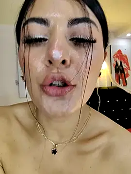 ValeNiitaLuv élő XXX-chatje