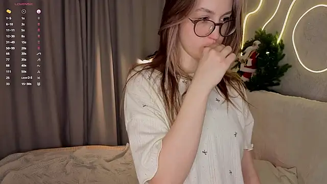 NicolaHulse élő XXX-chatje