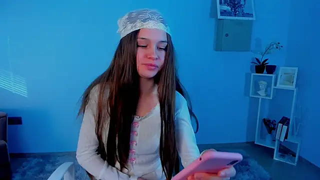 RoselineBarree live XXX chat