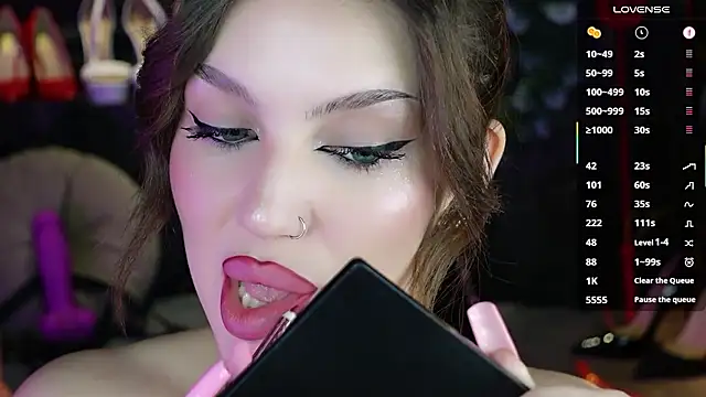 MistressDarsy's Live XXX Chat